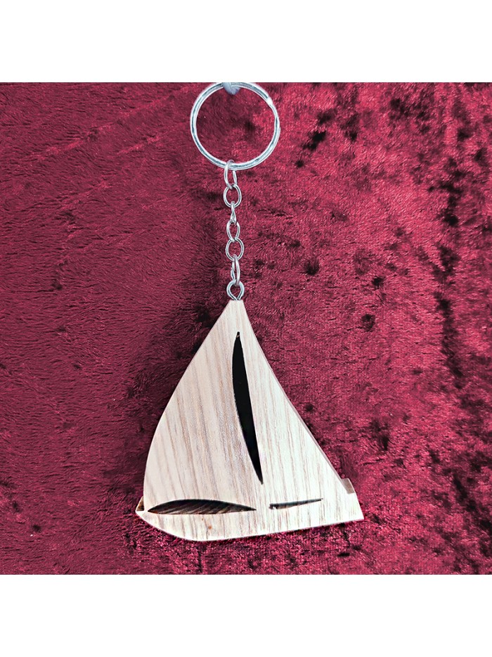 porte-clés bois d’un magnifique voilier