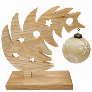 Superbe sapin de noël avec sa boule imitation bois en frêne et chêne