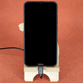 Station D'accueil Pour Smartphone avec un magnifique chient découpée