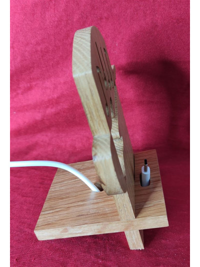 Station D'accueil en bois Pour Smartphone avec une guitare