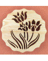 Dessous De Plat en bois avec au centre un bouquet de fleur