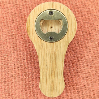 décapsuleur de poche personnalisable qui vous suivra partout en chêne