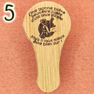 décapsuleur de poche personnalisable qui vous suivra partout en chêne