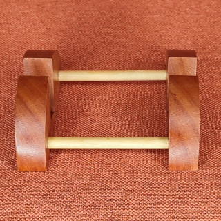 je vous propose un magnifique Support de carte de visite en méranti