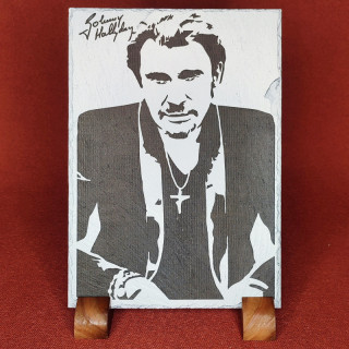 Gravure sur ardoise de la célébrité de Johnny Hallyday avec signature