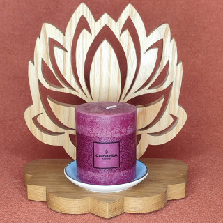 Jolis bougeoirs avec ça feuille de lotus avec ça bougie en bois noble