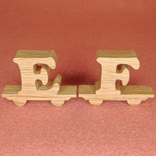 Je vous propose un train entièrement personnalisable avec prénom