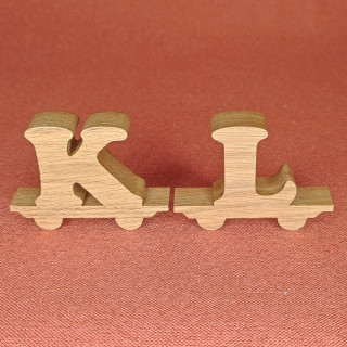 Je vous propose un train entièrement personnalisable avec prénom