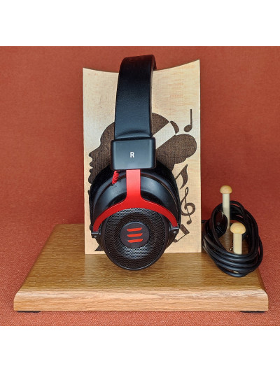 Support casque audio " jeune fille "