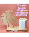 Pot à crayons en bois d'un cheval