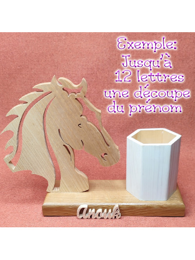 Pot à Crayons en bois d'un écureuil