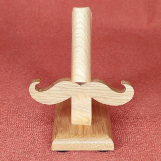 voici un magnifique porte lunette "Moai" pour homme en chêne et frêne