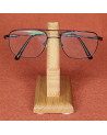 voici un magnifique porte lunette "Moai" pour femme en chêne et frêne
