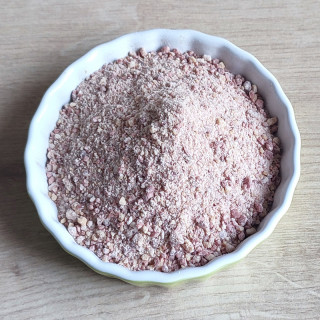 Voici de la brisure & poudre de praline de 250 g finement préparer