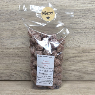Voici des pralines à la Noisette de 150 g finement préparer pour vous
