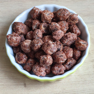 Voici des pralines à la Noisette de 150 g finement préparer pour vous