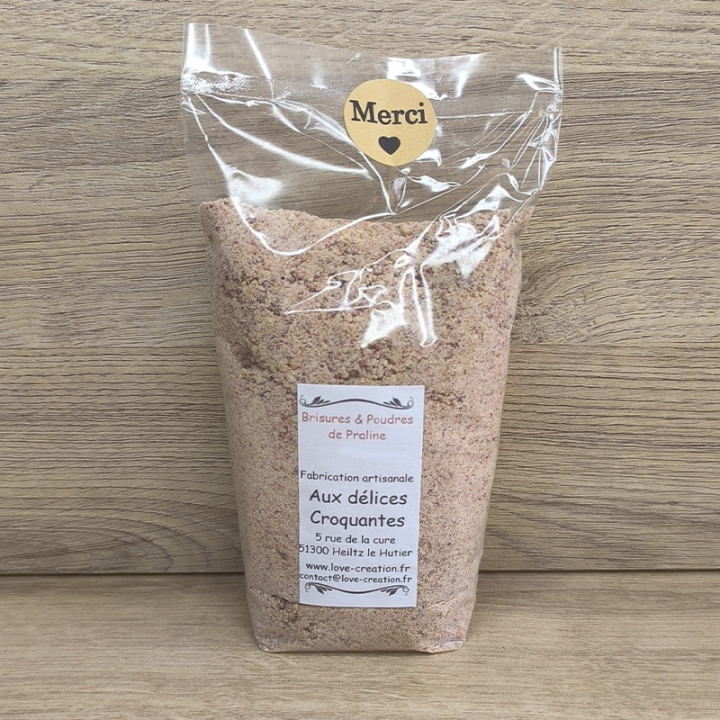 Voici de la brisure & poudre de praline de 250 g finement préparer