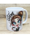 Mug d'une jeune fille brune "besoin d'un café"