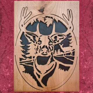 Tableau en bois noble d'un paysage avec un cerf en premier plan