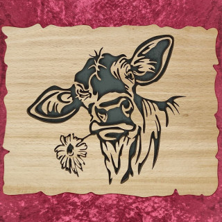 Tableau en bois noble d'une jolie vache avec fleur dans la bouche