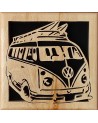 Voici un jolie tableau avec un combi et planche de surf en bois